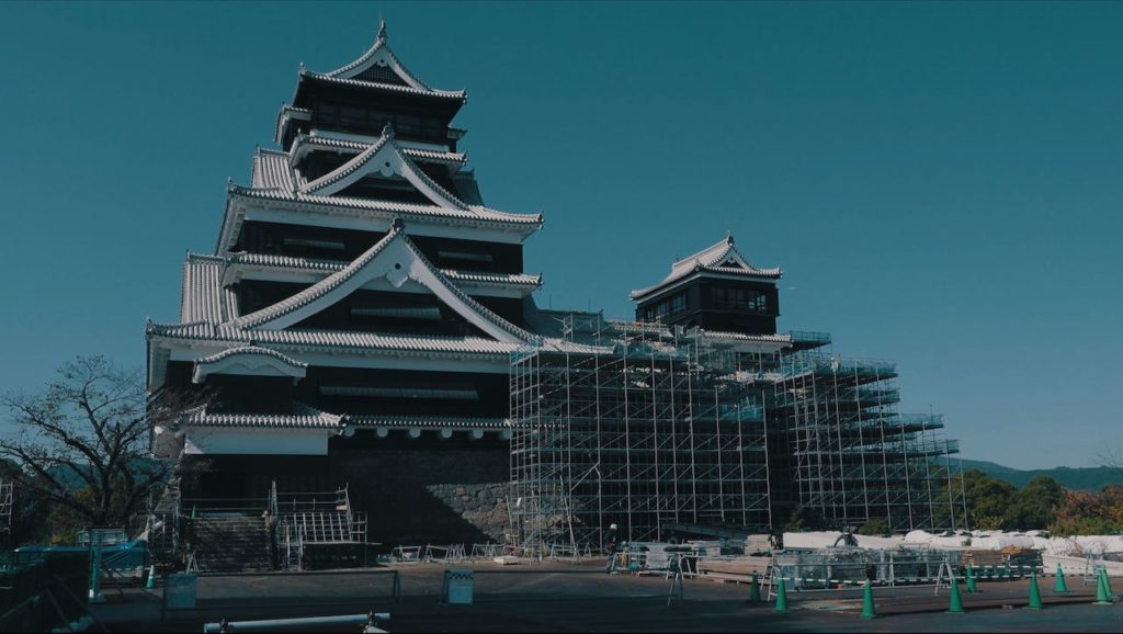 再建途中の熊本城　天守閣