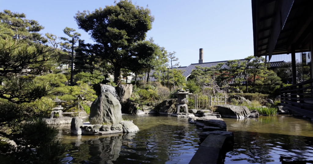 グランディア芳泉 日本庭園